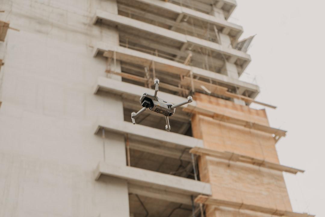 Drones in Construction: Improving Efficiency and Safety